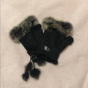 NEW North Face fur gloves